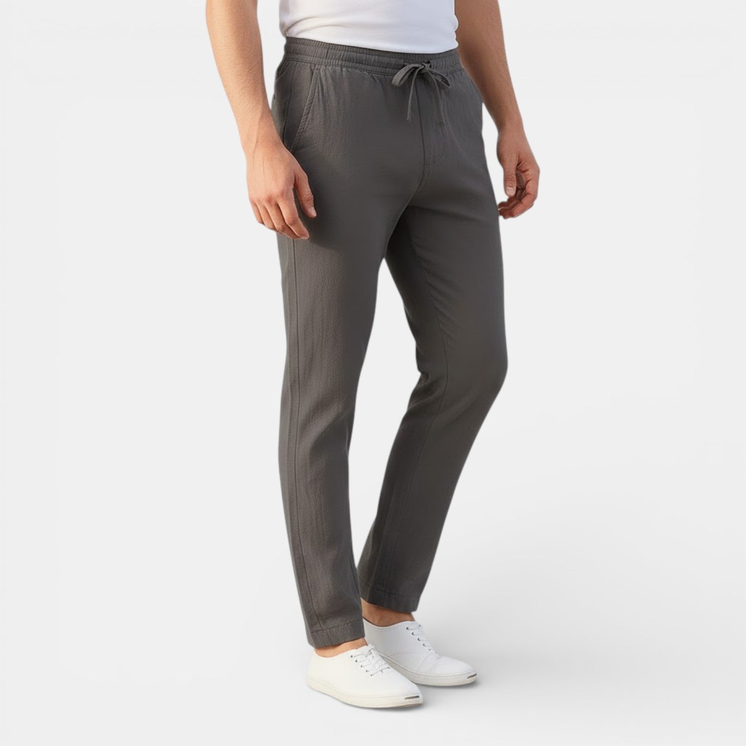 ARON 通気性テーパードパンツ