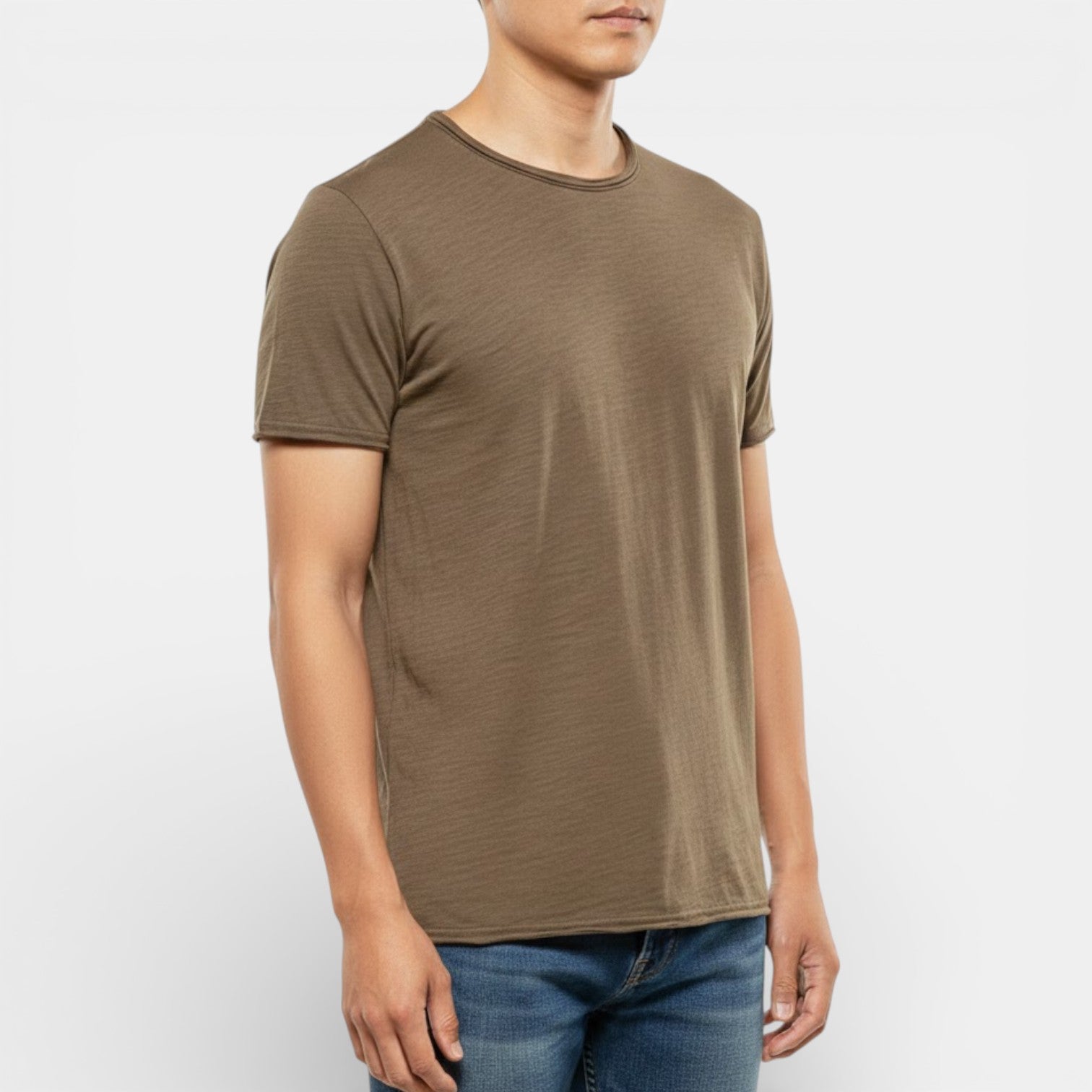 JOHHNY 通気性の良いサマーTシャツ